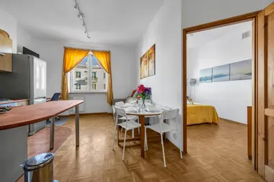 Telewizja i/lub zestaw kina domowego w obiekcie Mokotów Apt - Workspace, Parks & Trams nearby - by Rentujemy