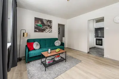 Część wypoczynkowa w obiekcie Lumina cozy 3-room apart near the metro station