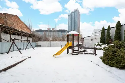 Obiekt Piaskowa Comfort Apartment by BookingHost zimą