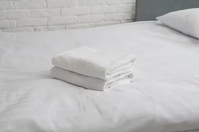 Łóżko lub łóżka w pokoju w obiekcie Piaskowa Comfort Apartment by BookingHost