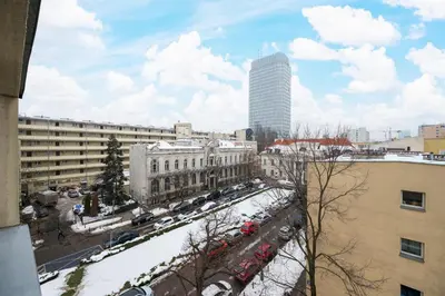 Obiekt Ogród Saski Harmony Apartment by BookingHost zimą