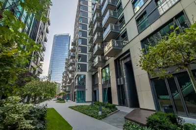 Budynek, w którym mieści się apartament