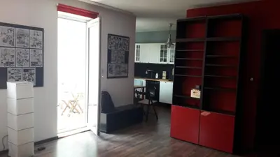 Kuchnia lub aneks kuchenny w obiekcie Apartment w zielonej części Warszawy