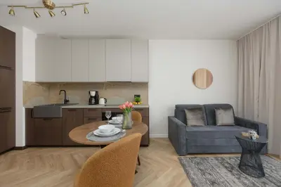 Kuchnia lub aneks kuchenny w obiekcie Unique Studio for 4 Guests with Underground Parking by Noclegi Renters