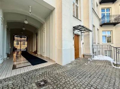Budynek, w którym mieści się apartament