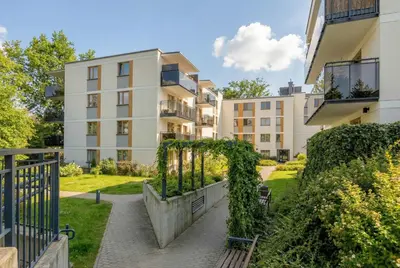 Budynek, w którym mieści się apartament