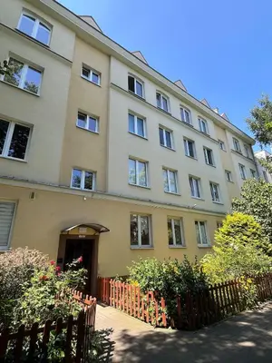 Budynek, w którym mieści się apartament