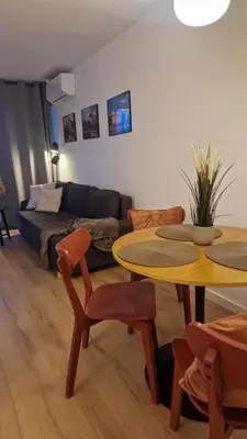 Część wypoczynkowa w obiekcie Pola Mokotowskie Apartment next to metro Station