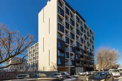 Budynek, w którym mieści się apartament