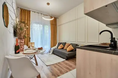 Kuchnia lub aneks kuchenny w obiekcie Cozy Apartment Białołęka - BOOK IT WARSAW