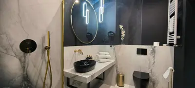 Łazienka w obiekcie Woronicza Premium - BLACK MIRROR