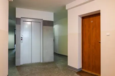 Plan piętra w obiekcie Solec Powiśle Harmony Apartment by BookingHost
