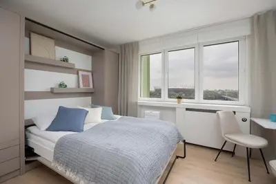 Plan piętra w obiekcie Unique Studio for Remote Work in Warsaw Center with City View by Noclegi Renters
