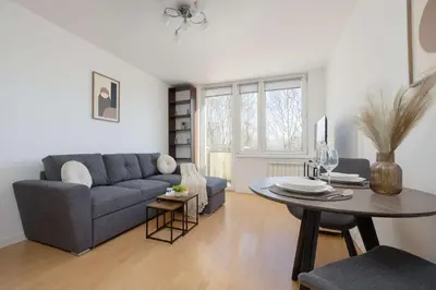 Część wypoczynkowa w obiekcie Modern Apartment for 4 People Bright & Functional Interiors by Noclegi Renters