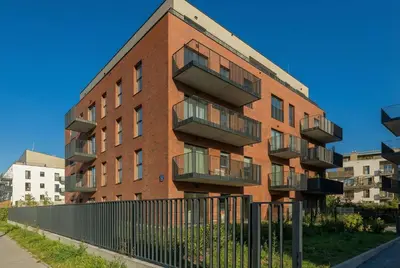 Budynek, w którym mieści się apartament