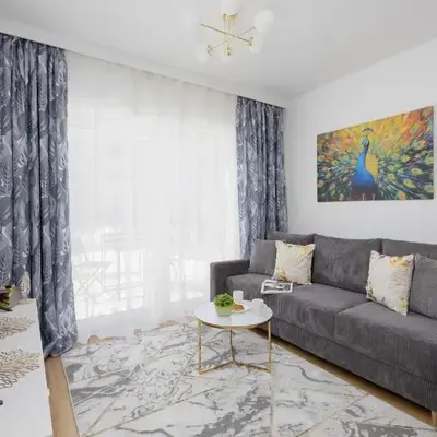 Unique Apartment for 4 People with Parking in Warsaw by Noclegi Renters