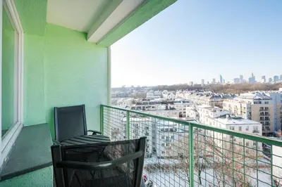 Balkon lub taras w obiekcie Czerniakowska Quantic Apartment by BookingHost