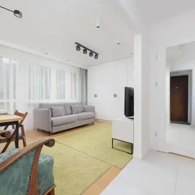 Central Warsaw Studio with Balcony near Metro by Noclegi Renters