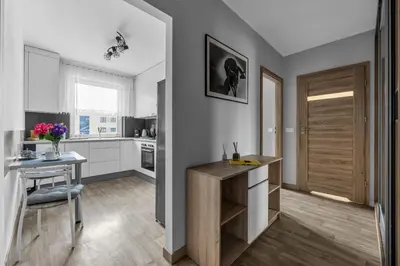 Kuchnia lub aneks kuchenny w obiekcie Modern 1BR in Bemowo - Parking & Workspace - by Rentujemy