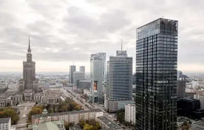 Widok na miasto Warszawa z tego apartamentu