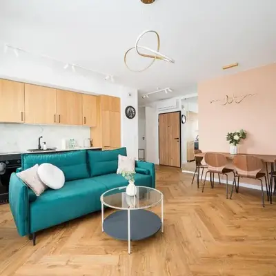 Siekierki Malachite Apartment by BookingHost