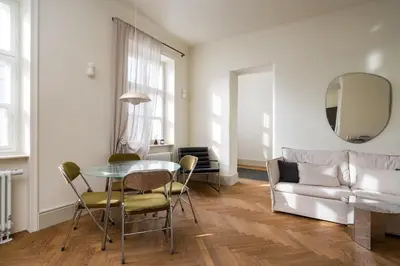 Część wypoczynkowa w obiekcie Hoża 61 Superior Apartment by BookingHost
