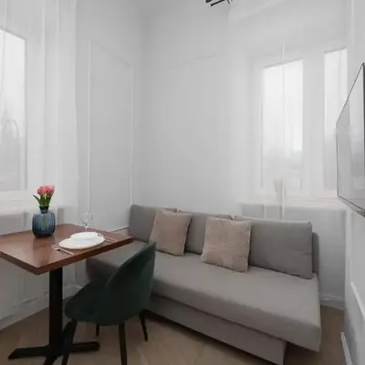 Functional Pet-Friendly Micro-Apartment in Warsaw by Noclegi Renters