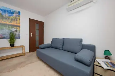 Część wypoczynkowa w obiekcie Bright Studio Górczewska in Warszawa with Air Conditioning and Parking by Noclegi Renters