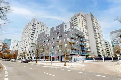 Budynek, w którym mieści się apartament