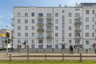 Budynek, w którym mieści się apartament