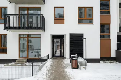 Obiekt Aleja Krakowska Harmony Apartment by BookingHost zimą