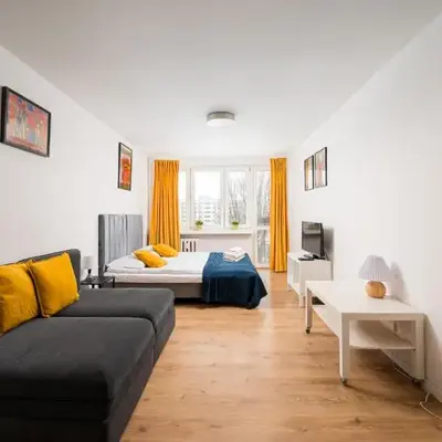 Broniewskiego Comfort Studio by BookingHost