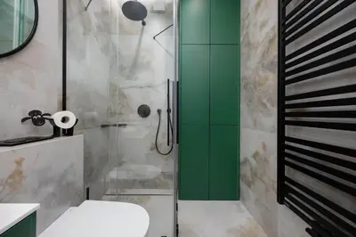 Łazienka w obiekcie Luxury Apartment in Warsaw with 2 Bedrooms and Parking by Renters Prestige
