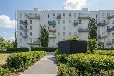 Budynek, w którym mieści się apartament