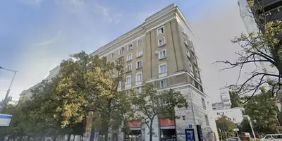 Budynek, w którym mieści się apartament