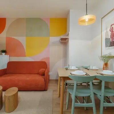 Designer 3-Bedroom by the Metro with Steam Sauna