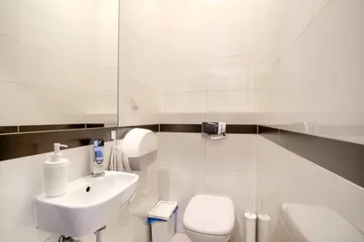 Łazienka w obiekcie Sport Rooms I Chodakowska Warszawa