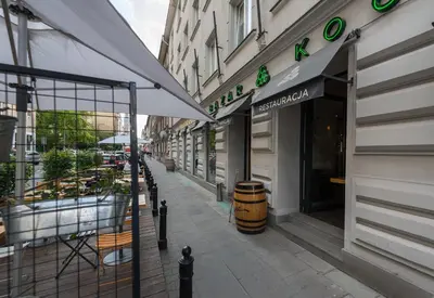 Budynek, w którym mieści się apartament