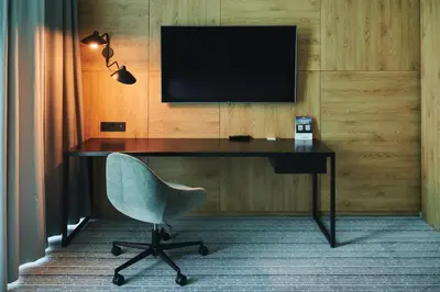 Telewizja i/lub zestaw kina domowego w obiekcie Courtyard by Marriott Warsaw Airport
