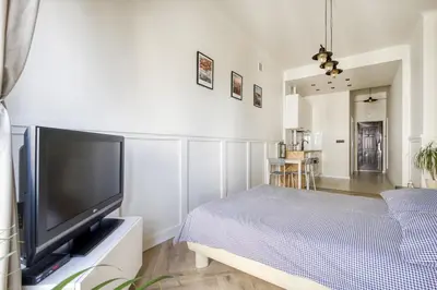 Telewizja i/lub zestaw kina domowego w obiekcie Studio Marszałkowska