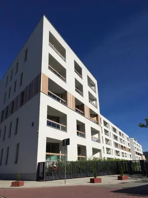 Budynek, w którym mieści się apartament