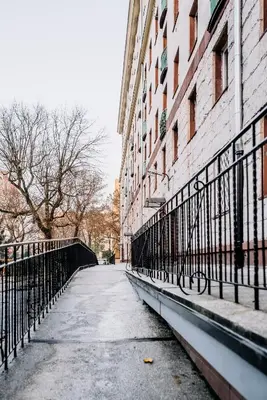 Budynek, w którym mieści się apartament