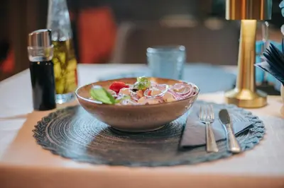 Jedzenie w hostelu lub w pobliżu