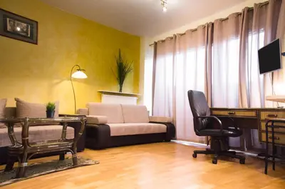 Telewizja i/lub zestaw kina domowego w obiekcie Apartament Parkowy Chodkiewicza