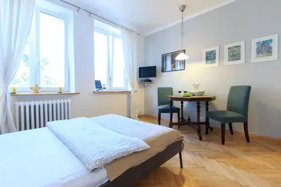 Telewizja i/lub zestaw kina domowego w obiekcie Rental Apartments Bednarska
