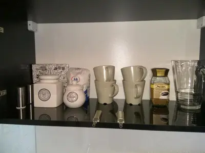Zestaw do parzenia kawy i herbaty w obiekcie Marszałkowska Apartament 138