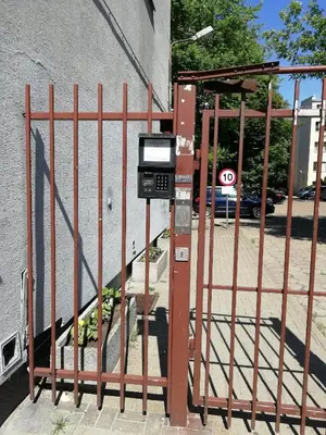 Budynek, w którym mieści się apartament