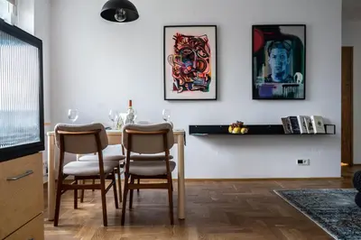 Telewizja i/lub zestaw kina domowego w obiekcie oompH Warsaw Central Elegant Apartment