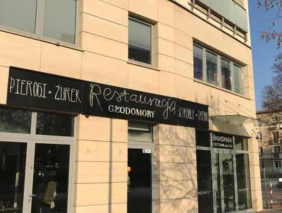 Budynek, w którym mieści się apartament