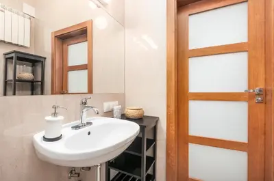 Łazienka w obiekcie Nowy Świat Cozy Apartment Warsaw by Noclegi Renters
